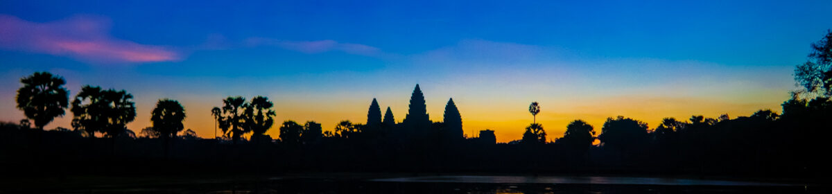 MAGIC HOUR
