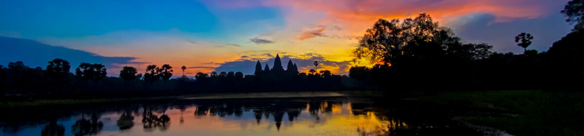 MAGIC HOUR